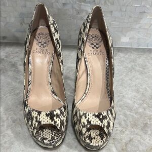 Vince Camuto Black and Cream High Heeled Pumps